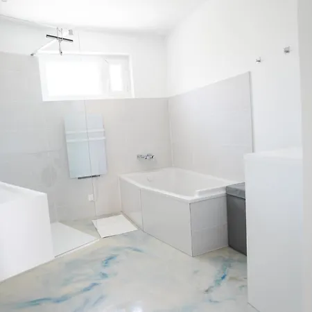 Nuxia Suites&spa - L'art Design Bagnols-sur-Cèze