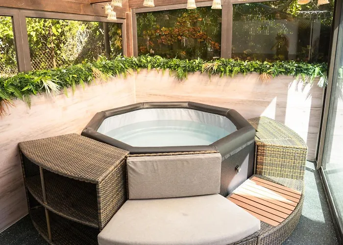 Nuxia Suites&spa - L'art Design